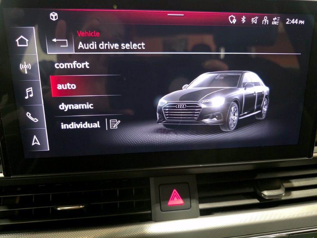 Used 2023 Audi A4 2.0T Premium Plus w/ Premium Plus Package AWD/4WD image 33