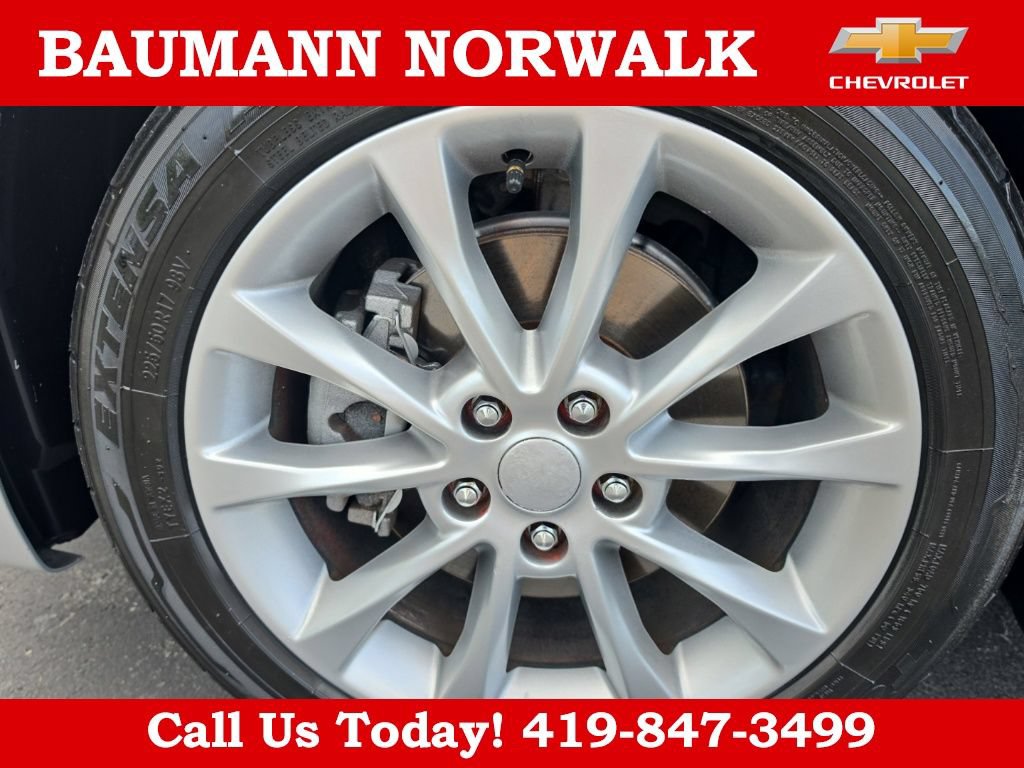 Used 2017 Ford Fusion SE w/ Fusion SE Technology Package FWD image 13