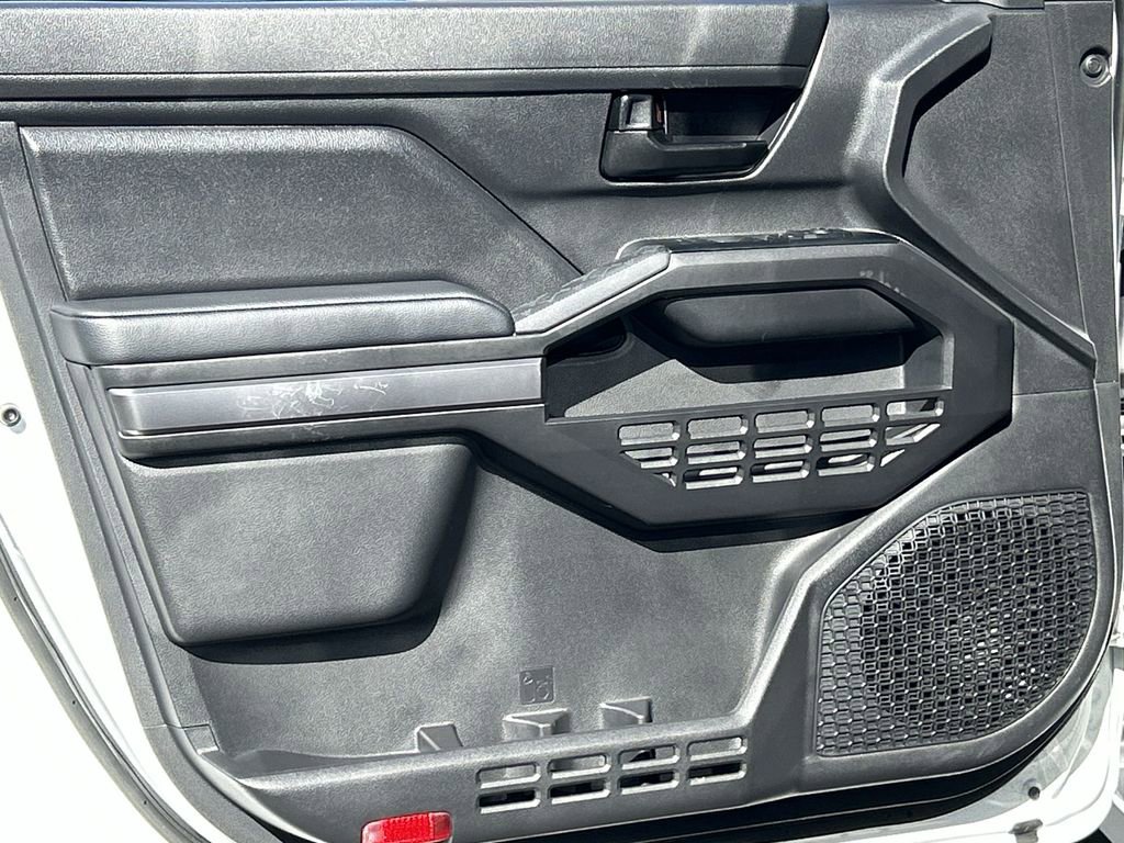 Used 2025 Toyota Tacoma SR5 image 22