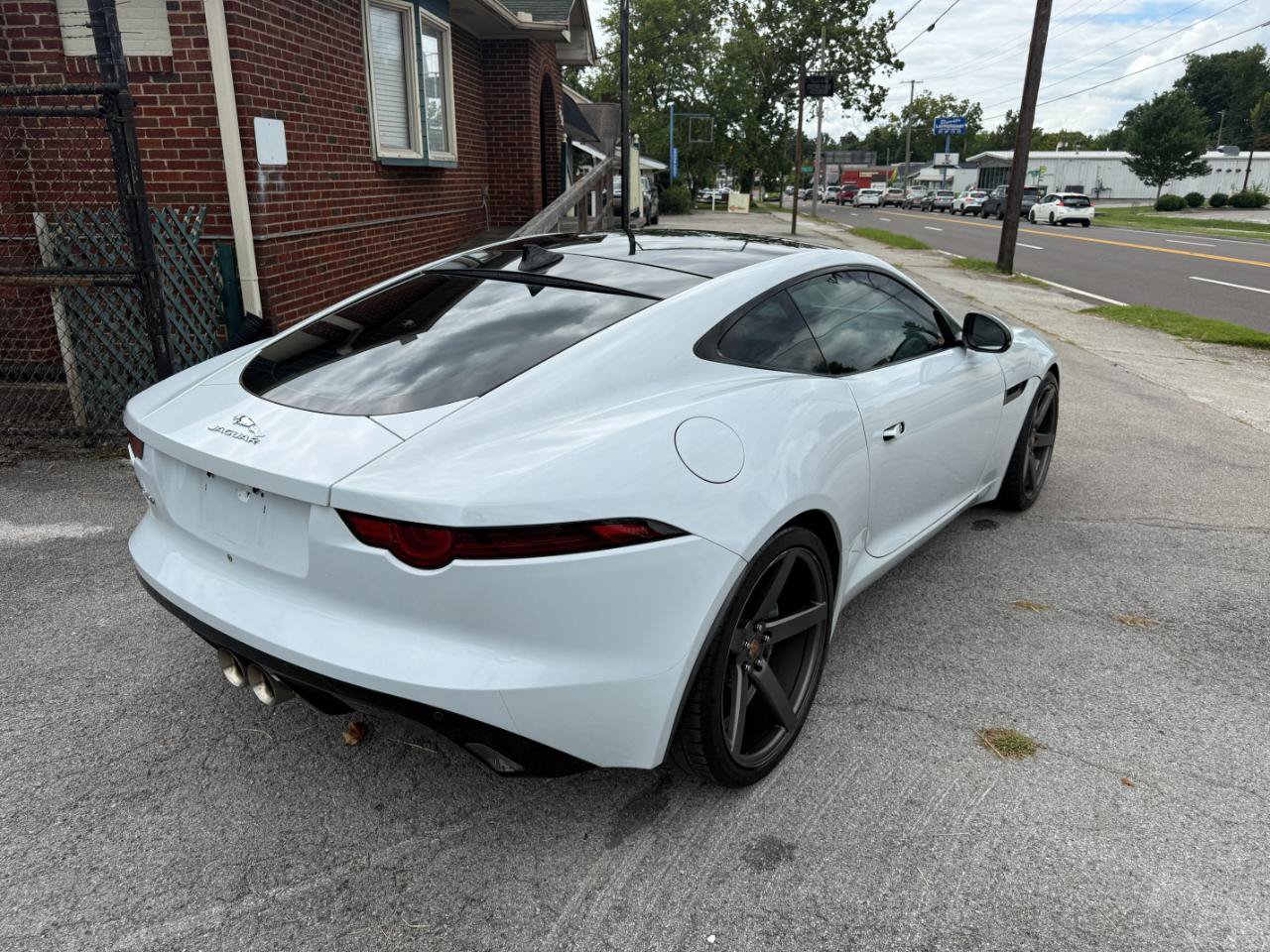 Used 2018 Jaguar F-TYPE Coupe RWD image 43