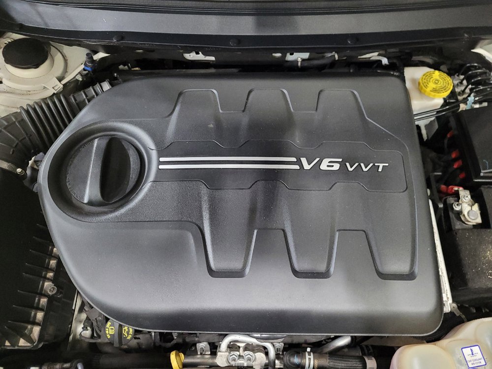 Used 2019 Jeep Cherokee High Altitude AWD/4WD image 30