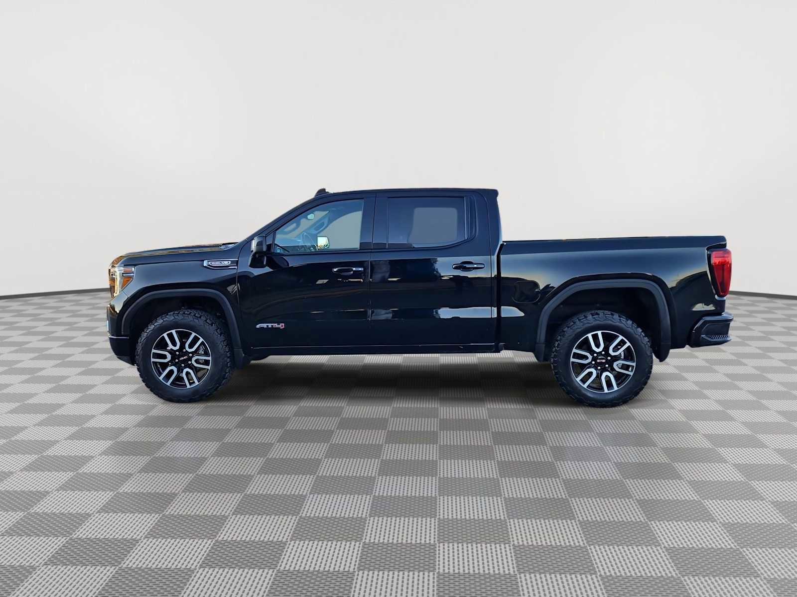 Used 2021 GMC Sierra 1500 AT4 image 5