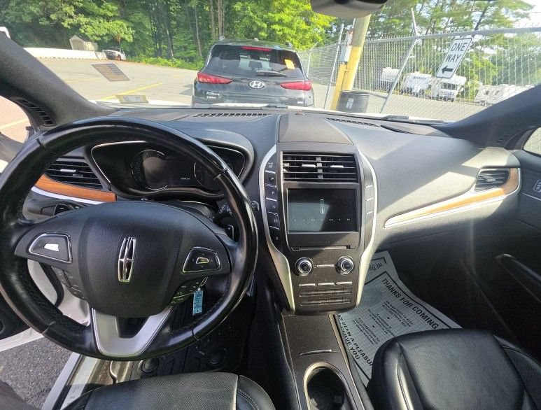Used 2018 Lincoln MKC Reserve w/ Lincoln MKC Climate Package AWD/4WD image 10