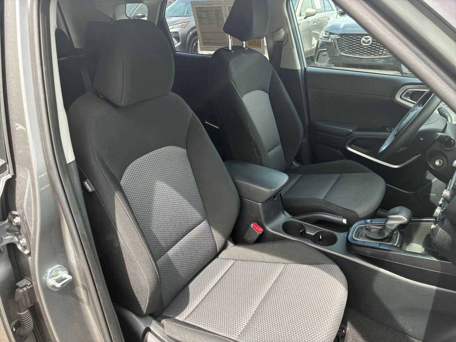 Used 2025 Kia Soul LX w/ LX Technology Package image 34