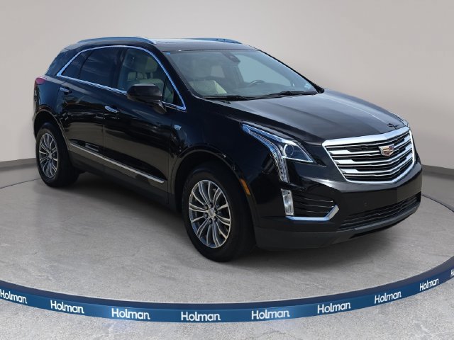 Used 2017 Cadillac XT5 Luxury w/ Driver Awareness Package FWD image 4