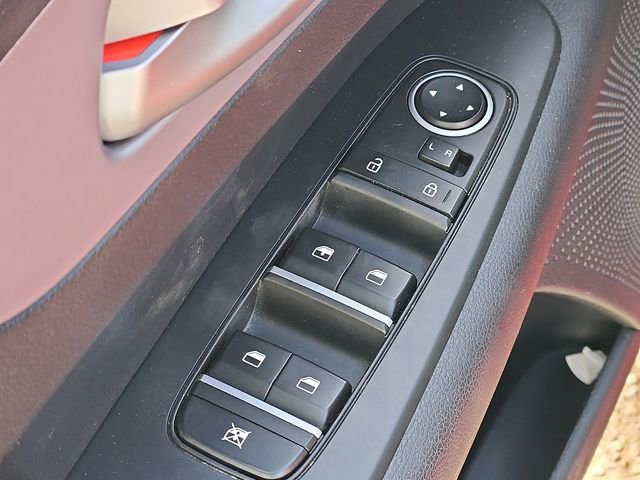Used 2024 Kia Forte LXS image 13