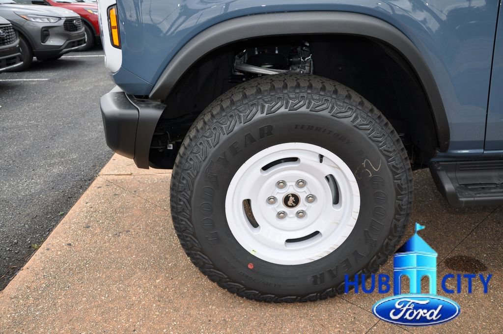 New 2025 Ford Bronco Heritage Edition image 9