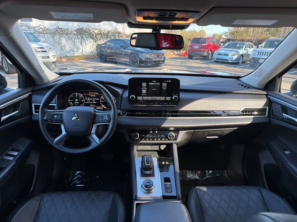 Used 2024 Mitsubishi Outlander 4WD Plug-In Hybrid image 20