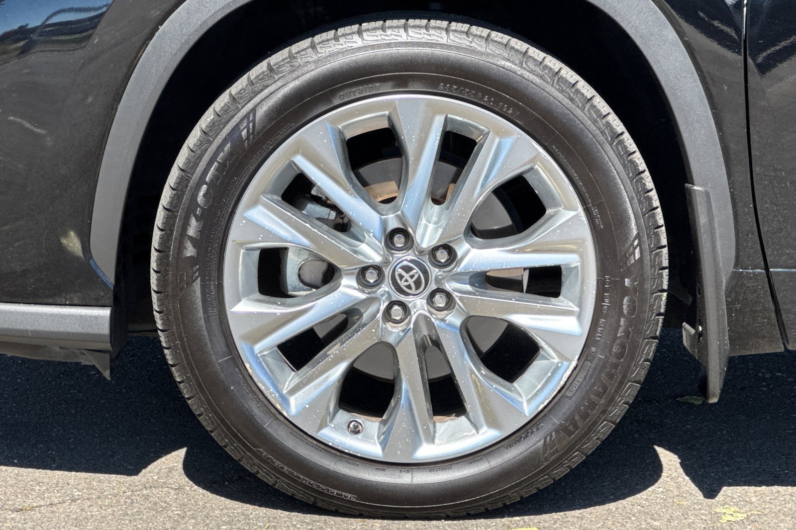 Used 2020 Toyota Highlander Limited AWD/4WD image 28
