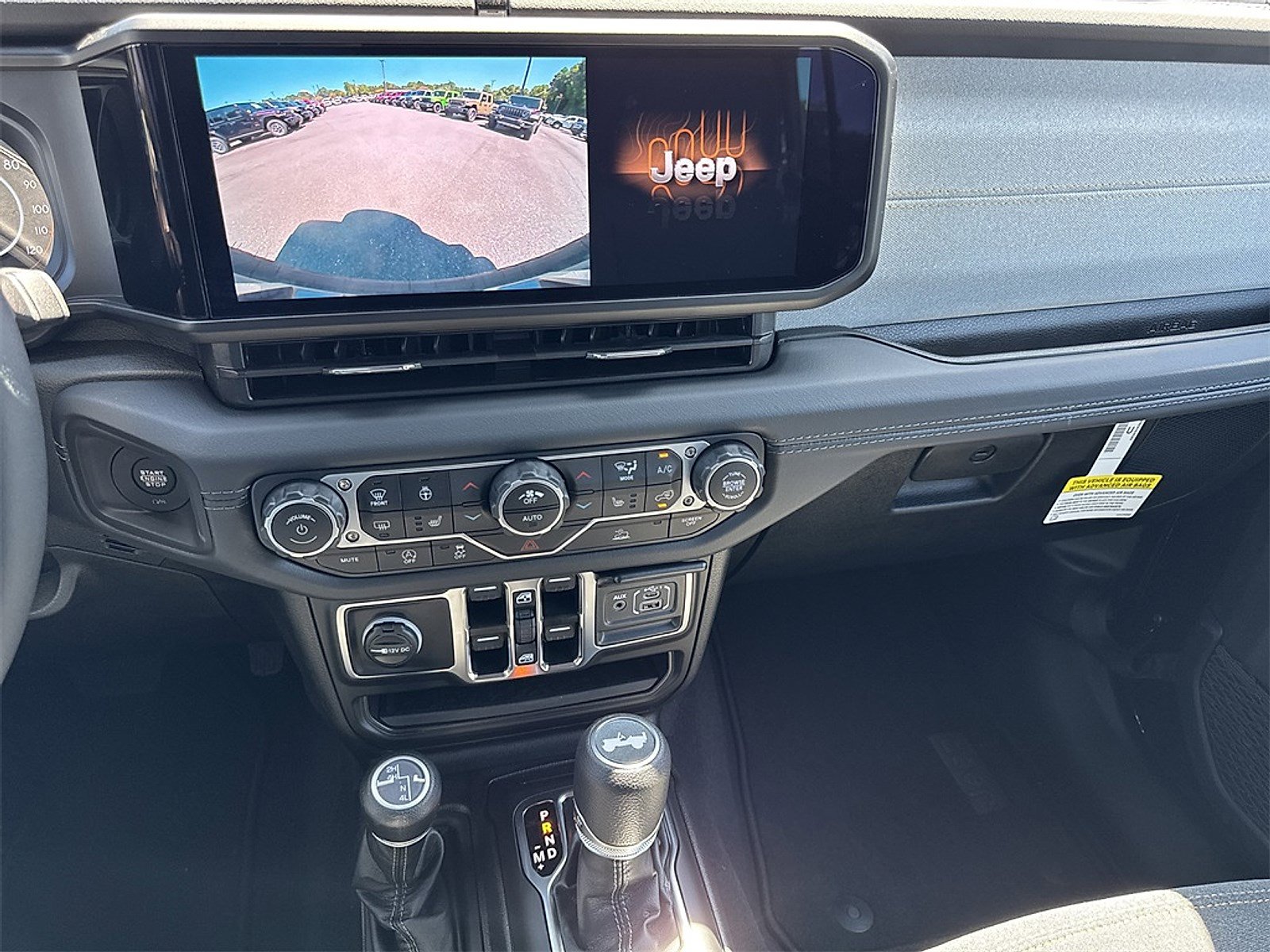 New 2025 Jeep Wrangler Unlimited Sahara AWD/4WD image 8