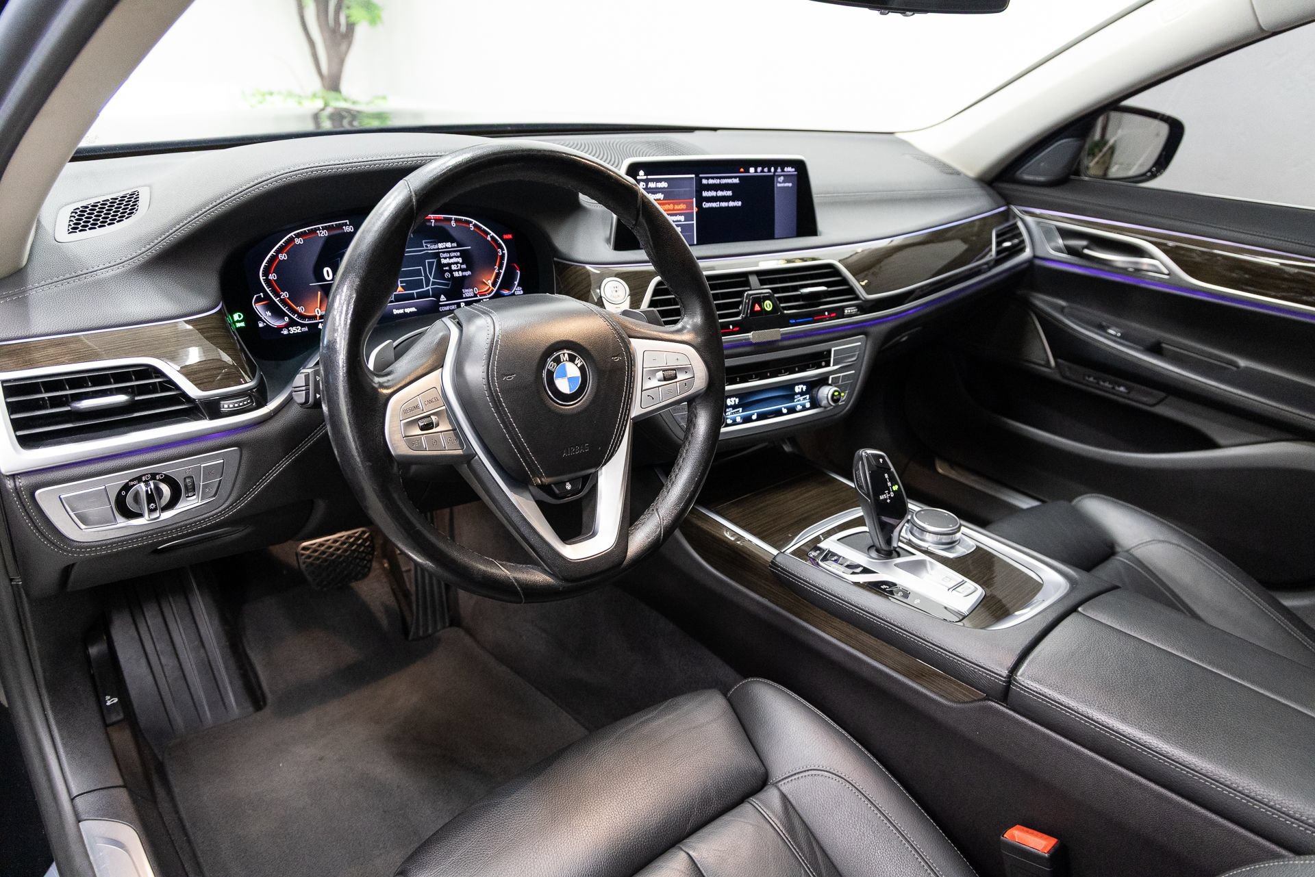 Used 2021 BMW 740i RWD image 6