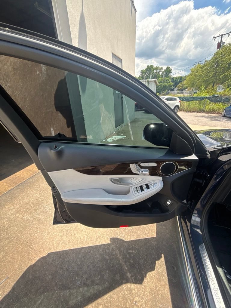 Used 2017 Mercedes-Benz C 300 4MATIC Sedan image 10