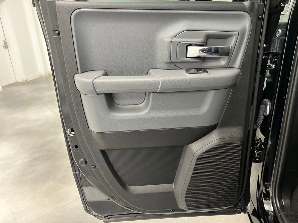 Used 2024 RAM 1500 Classic SLT image 15