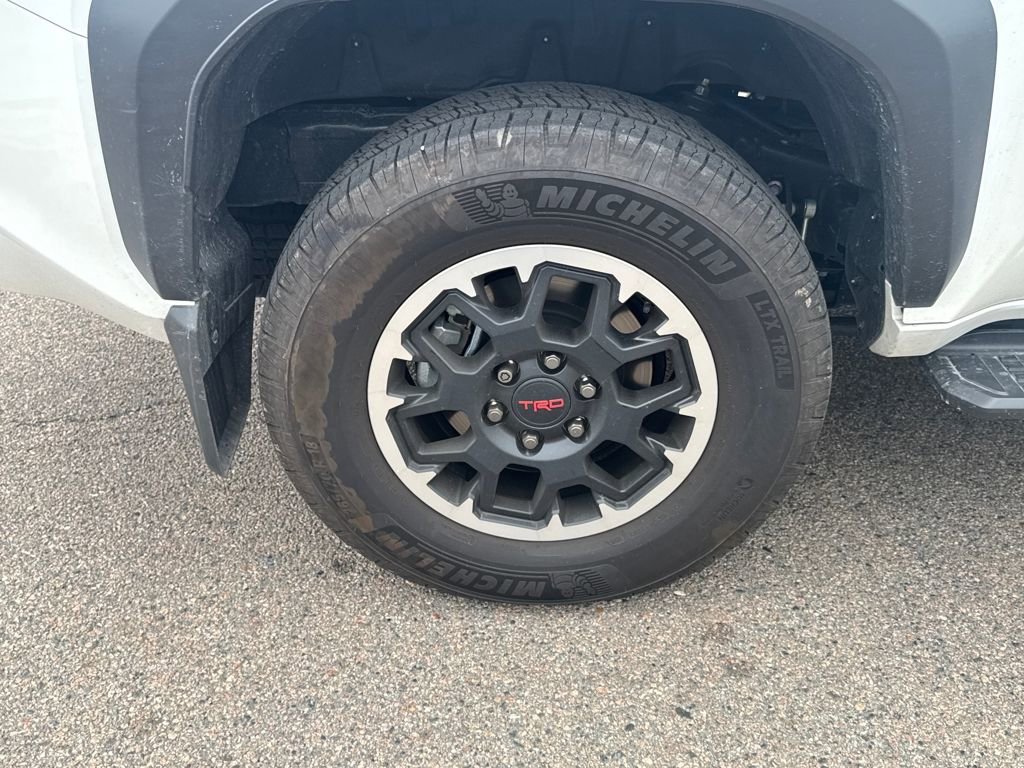 Used 2025 Toyota 4Runner TRD Off-Road image 39