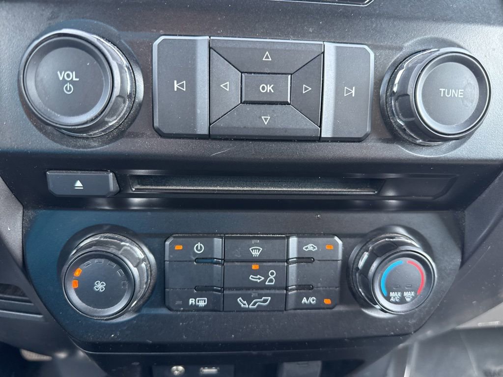 Used 2015 Ford F150 XLT w/ Equipment Group 301A Mid AWD/4WD image 24