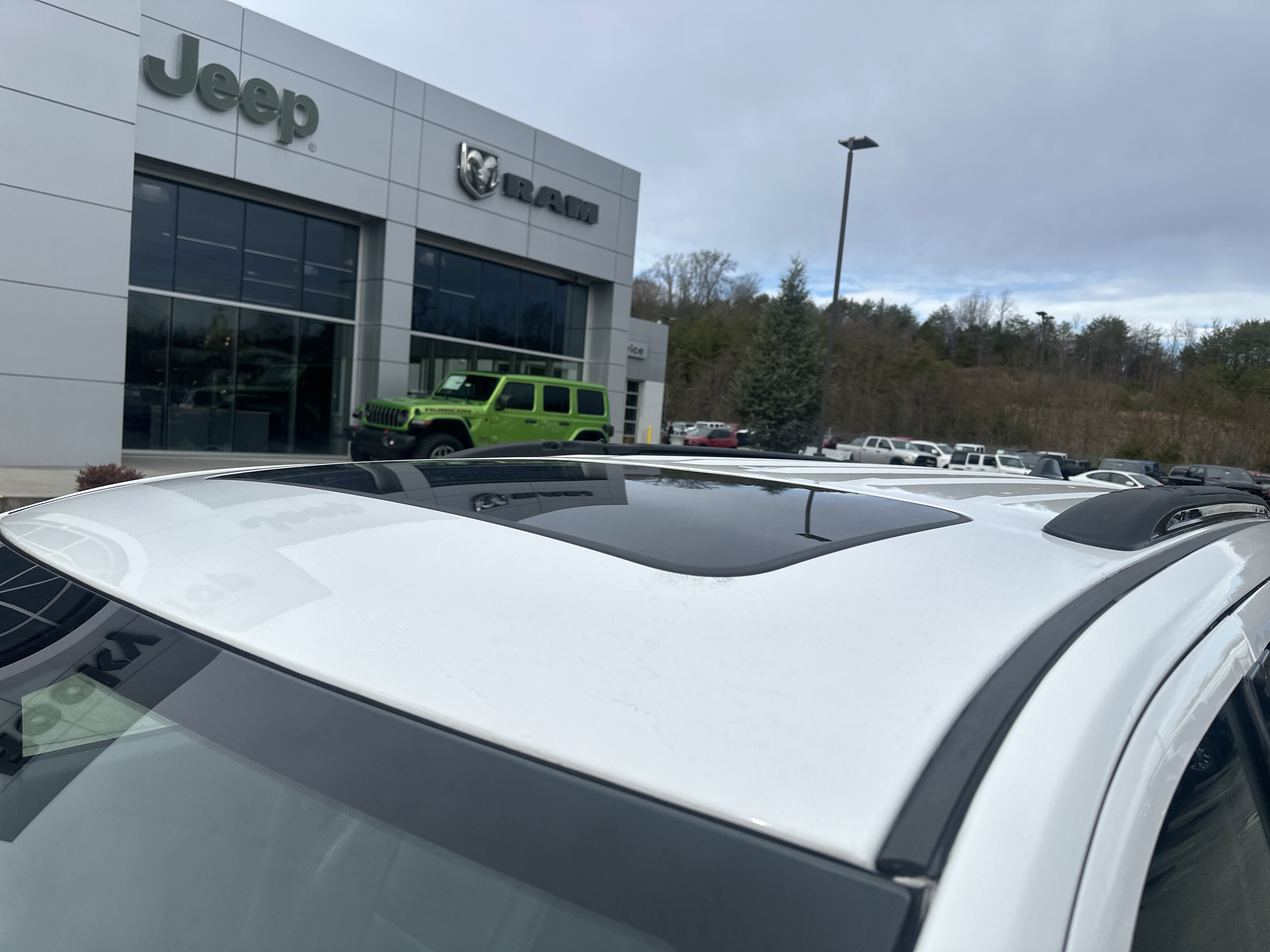 Used 2023 Dodge Durango GT image 12