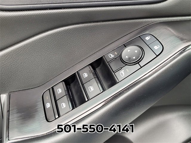 Used 2025 Nissan Rogue S image 33