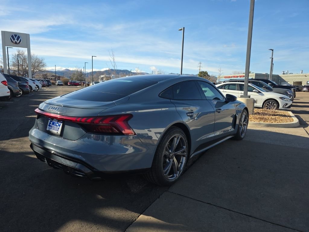 Used 2022 Audi e-tron GT Premium Plus image 5