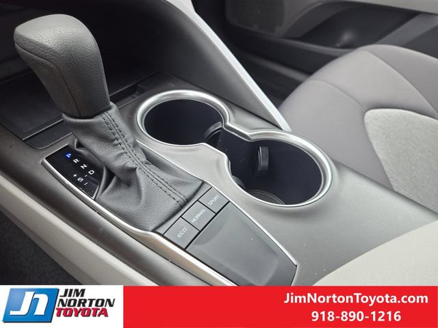 Used 2024 Toyota Camry LE w/ Convenience Package FWD image 21