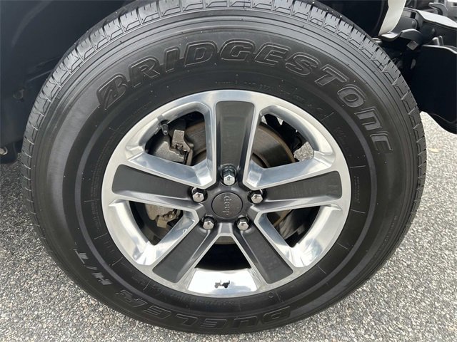 Used 2018 Jeep Wrangler Unlimited Sahara image 16