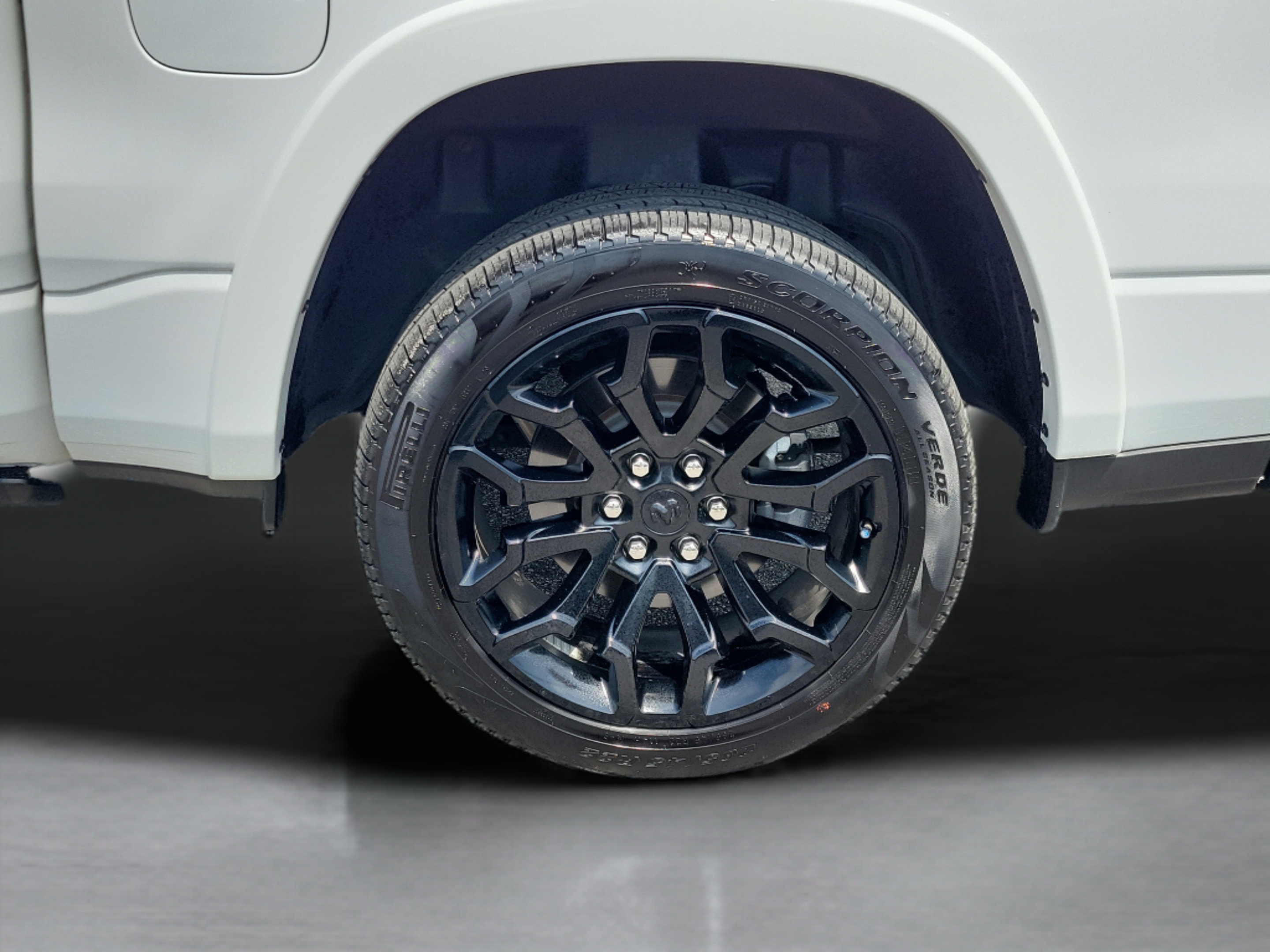 Used 2025 RAM 1500 Limited AWD/4WD image 31