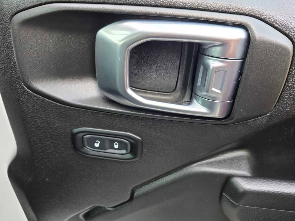 Used 2024 Jeep Wrangler Unlimited Rubicon 4xe image 26