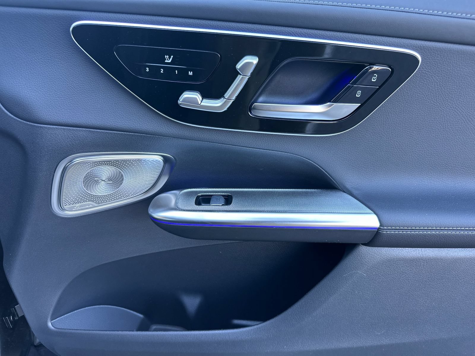 New 2026 Mercedes-Benz GLC 300 image 18