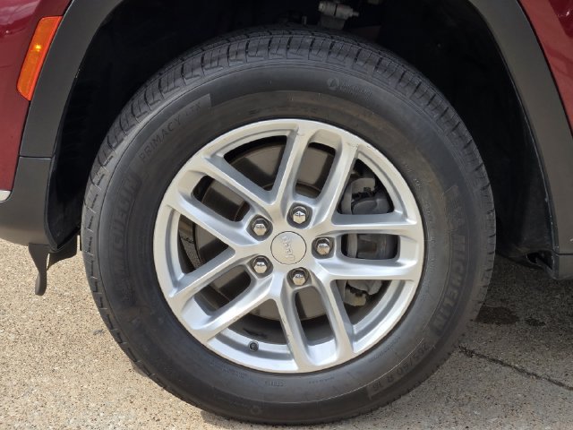 Certified 2024 Jeep Grand Cherokee L Laredo AWD/4WD image 10