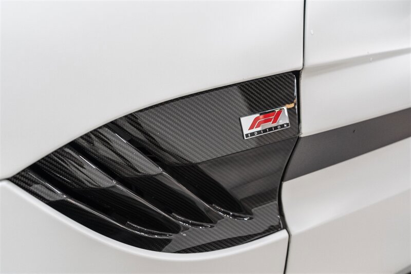Used 2023 Aston Martin V8 Vantage Coupe RWD image 87
