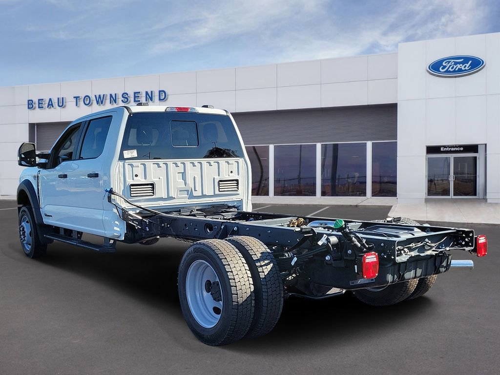 New 2026 Ford F550 4x4 Crew Cab image 3
