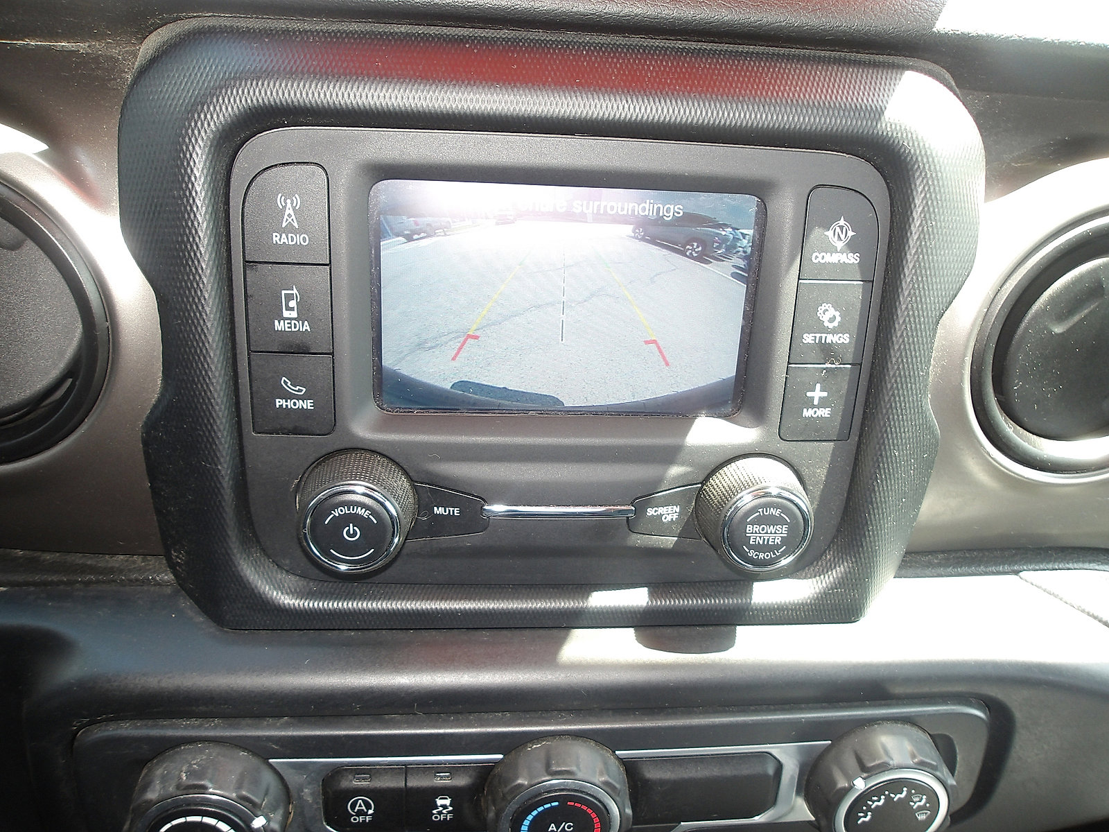 Used 2019 Jeep Wrangler Sport AWD/4WD image 17