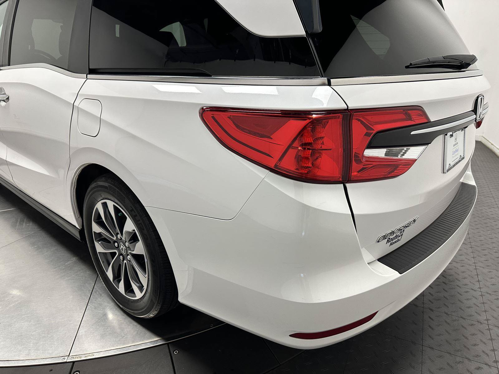 Used 2024 Honda Odyssey EX-L image 10
