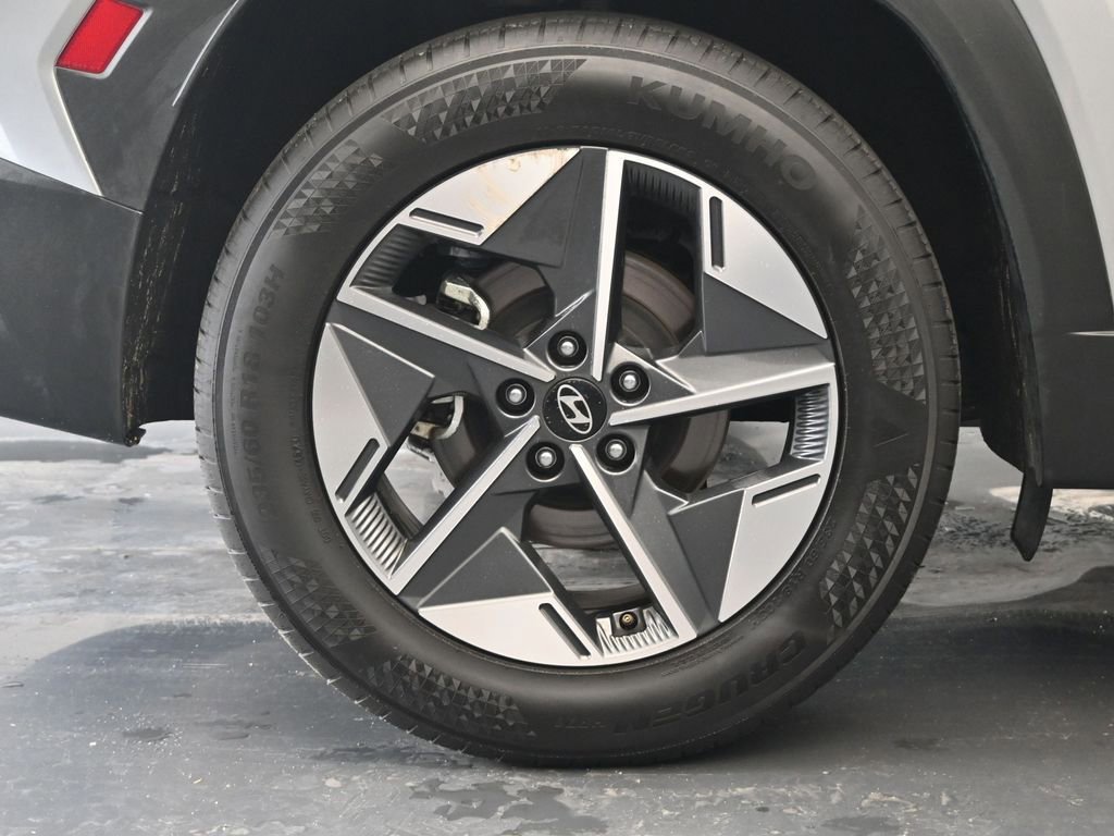 Used 2025 Hyundai Tucson SEL FWD image 9