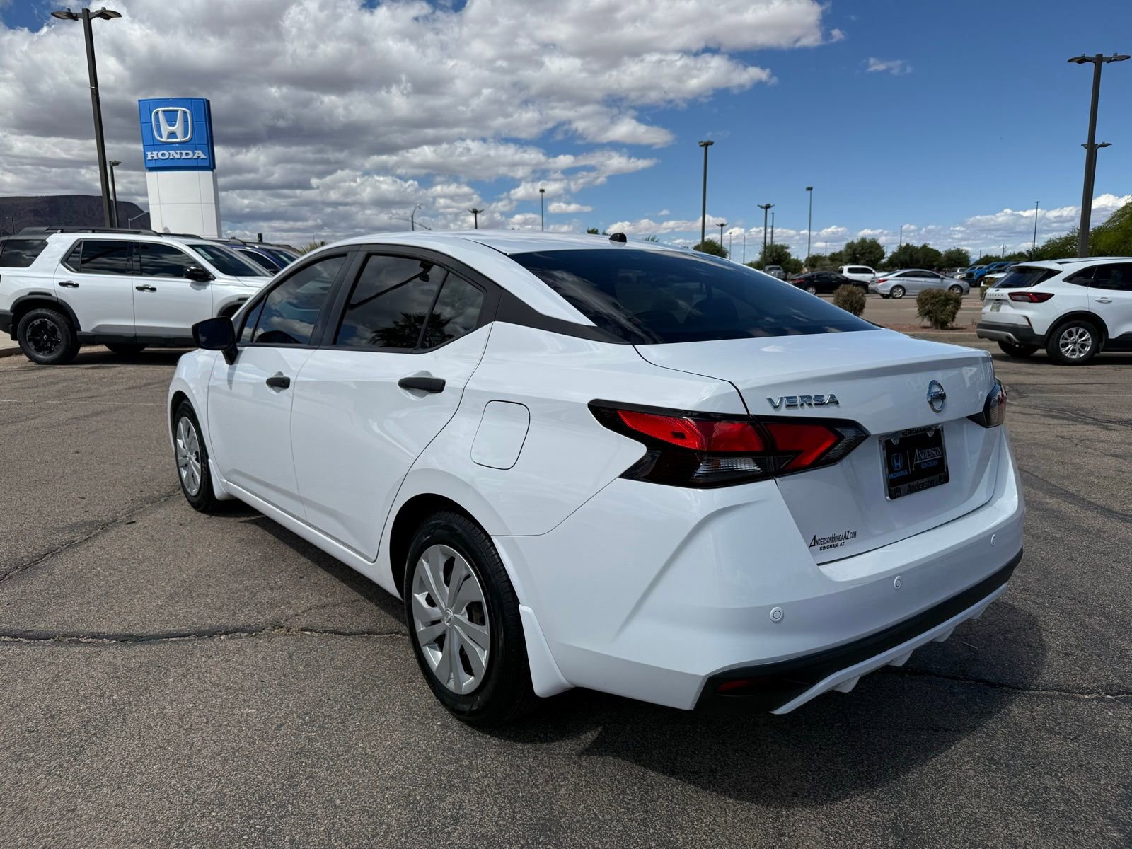 Used 2020 Nissan Versa S image 9