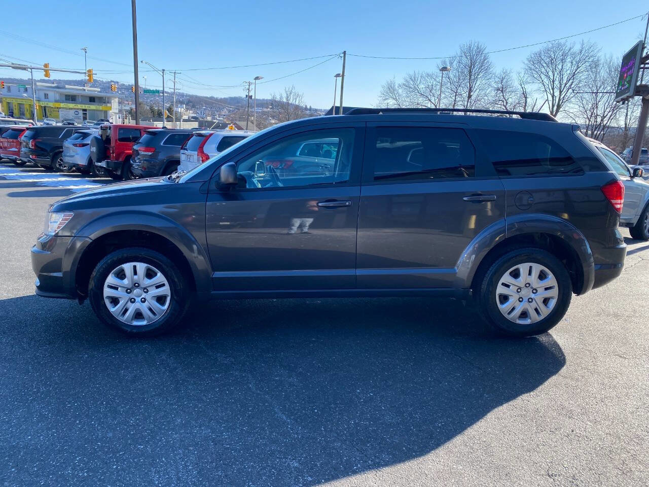 Used 2016 Dodge Journey SE image 6