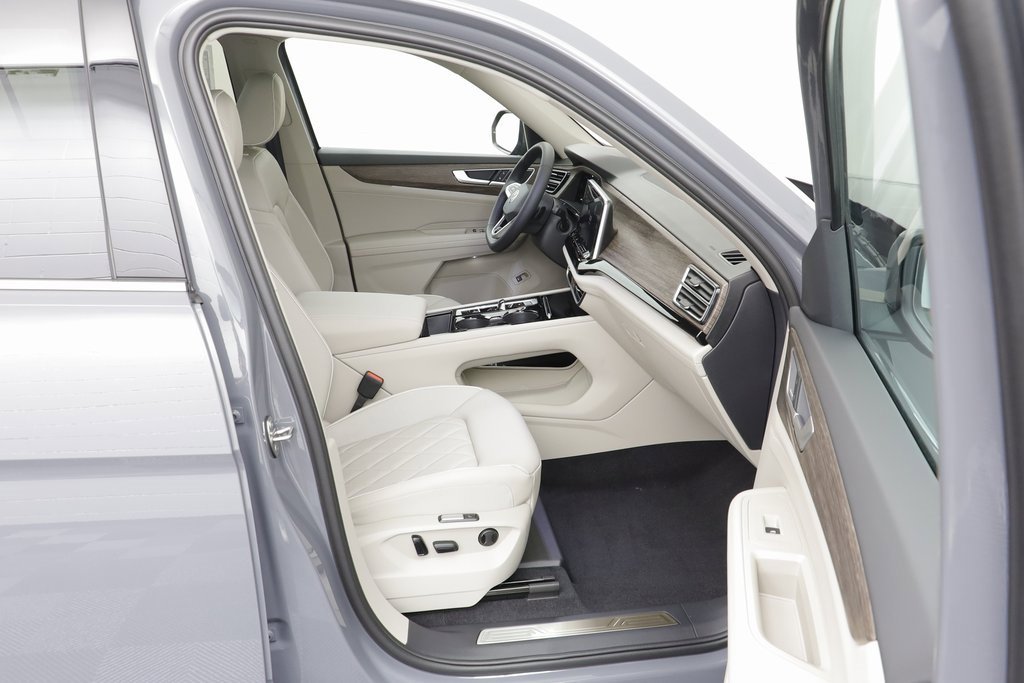 New 2026 Volkswagen Atlas SEL Premium R-Line image 19