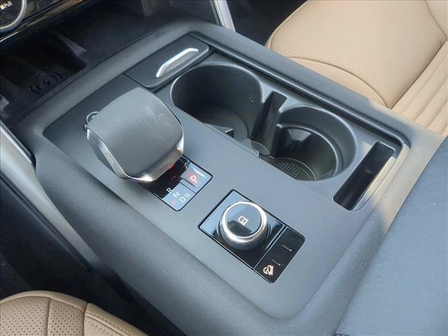 Used 2024 Land Rover Discovery Dynamic SE AWD/4WD image 19