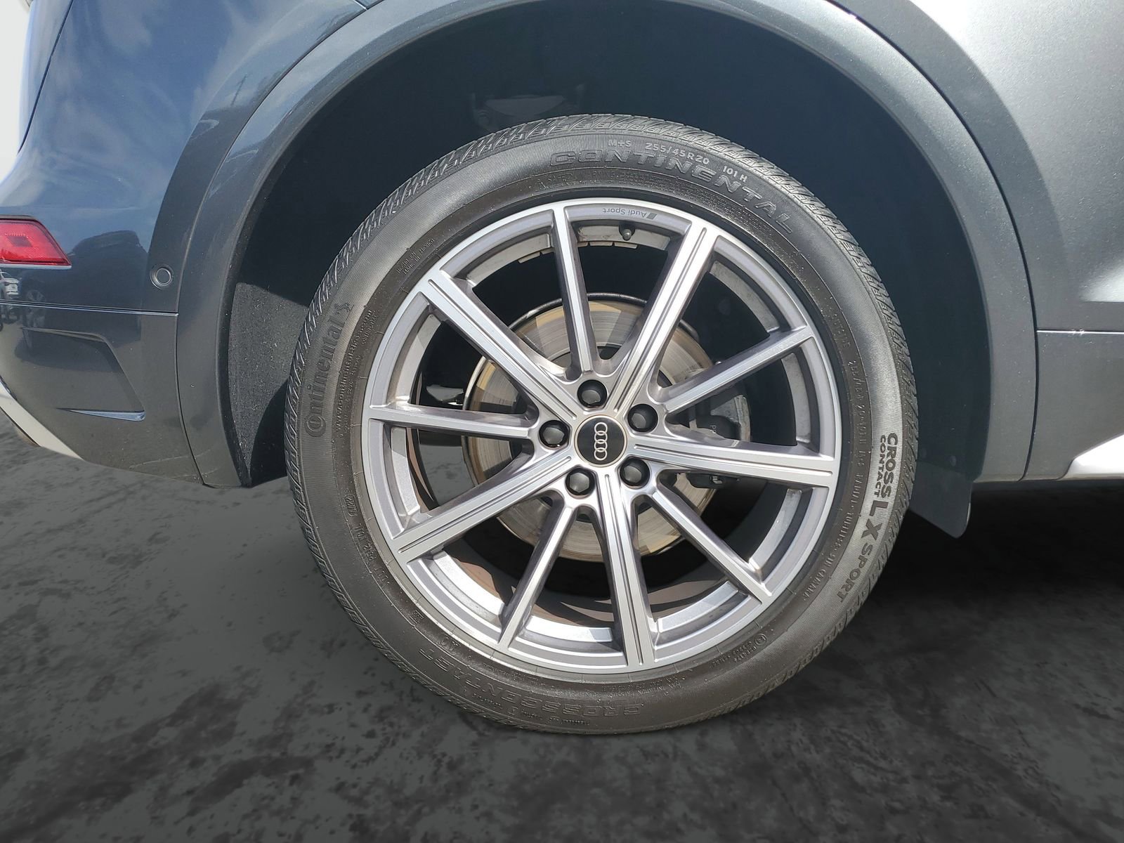 Used 2023 Audi SQ5 Prestige w/ Prestige Package image 5