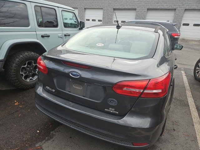 Used 2015 Ford Focus SE image 8