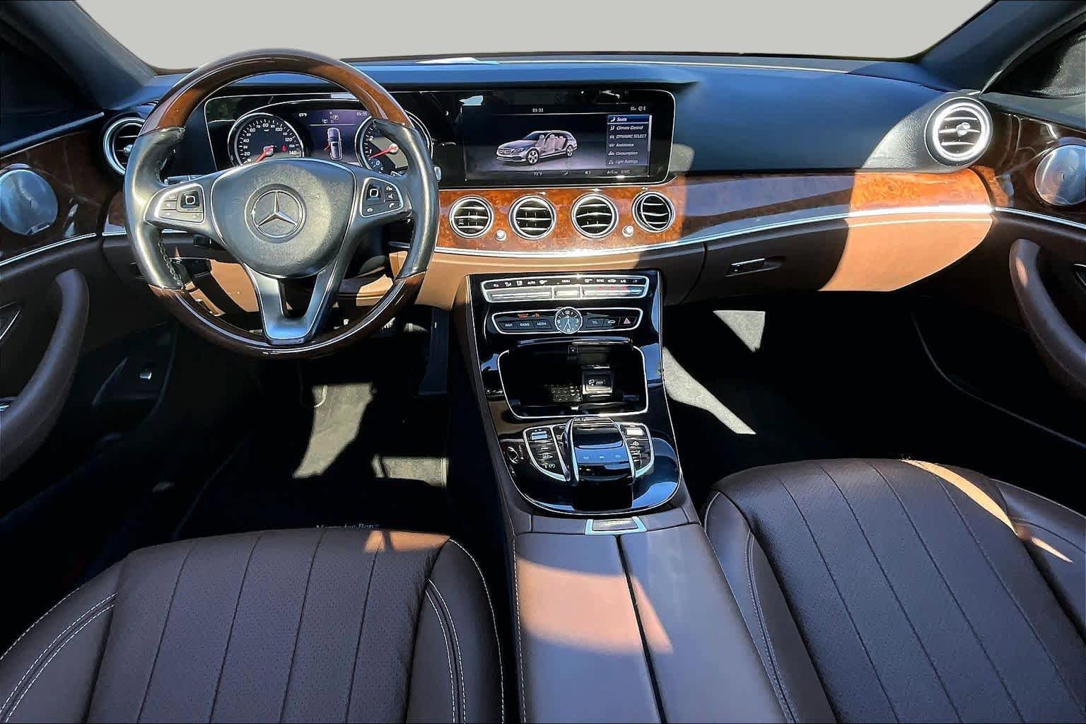 Used 2017 Mercedes-Benz E 400 4MATIC Wagon image 16
