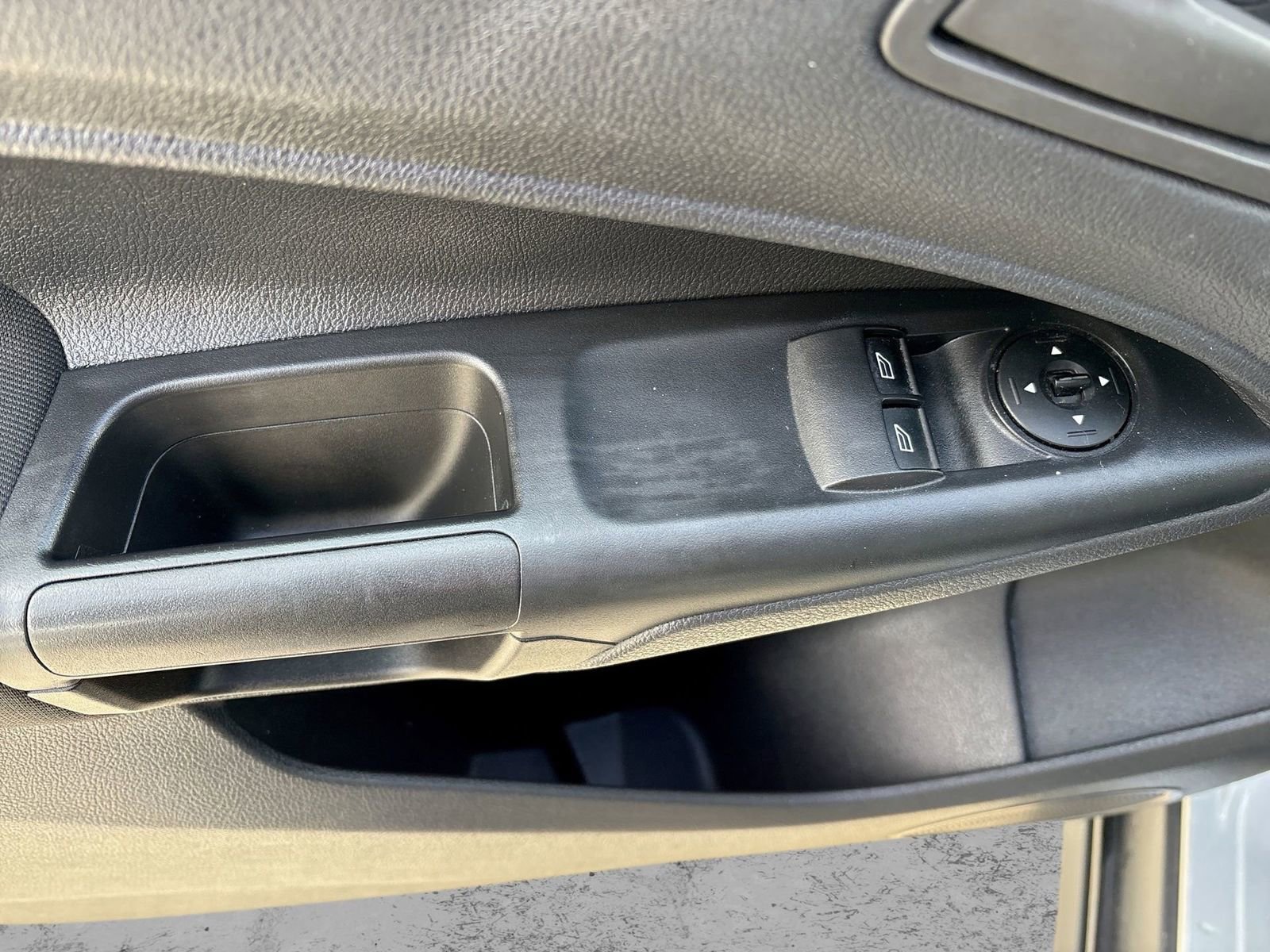 Used 2016 Ford Transit Connect XL image 18