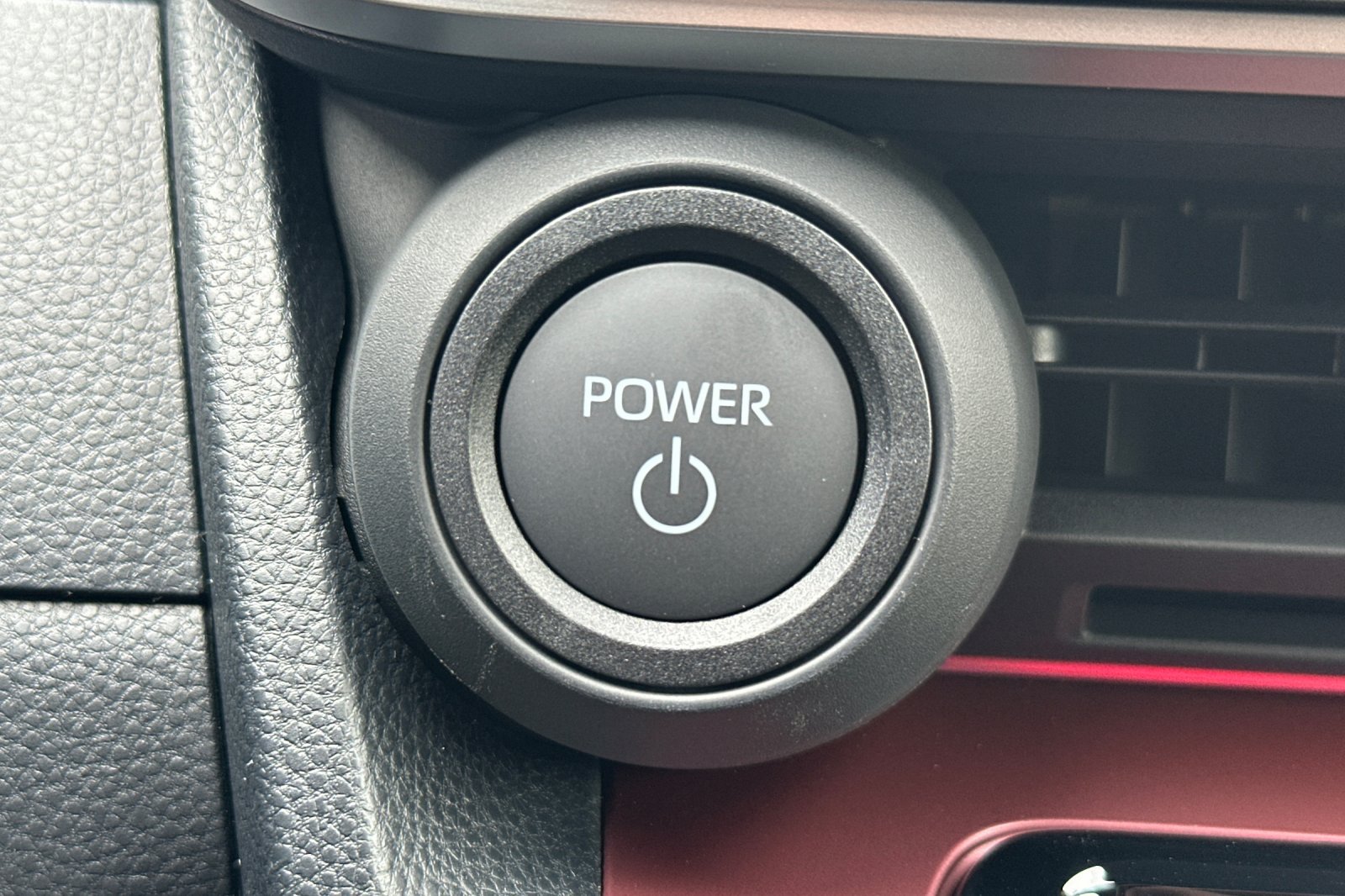 New 2027 Toyota Prius Plug-In Hybrid FWD image 18