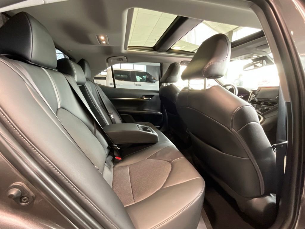 Used 2022 Toyota Camry XSE FWD image 20