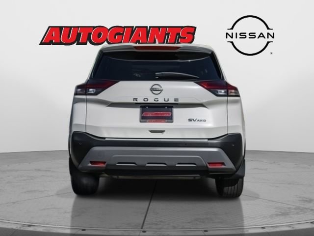 Certified 2022 Nissan Rogue SV w/ SV Premium Package image 6