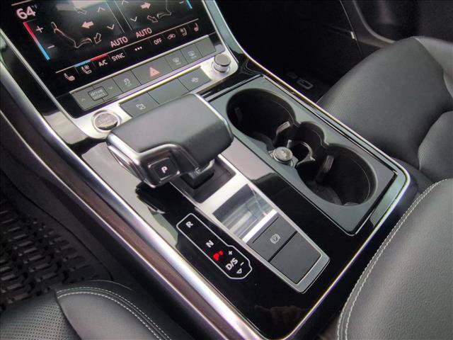 Used 2022 Audi Q8 Premium Plus w/ Premium Plus Package AWD/4WD image 12