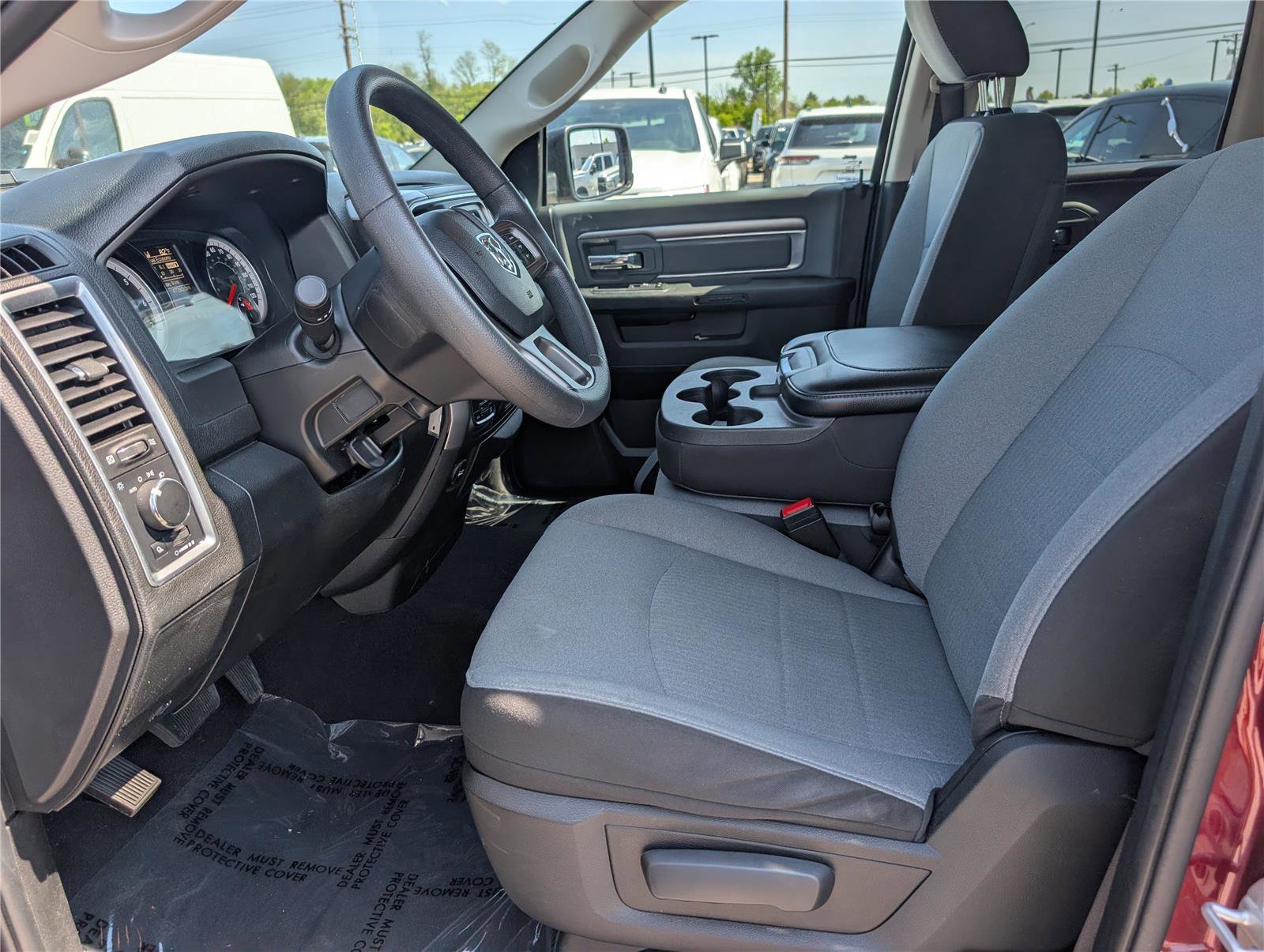 Used 2024 RAM 1500 Classic SLT AWD/4WD image 15