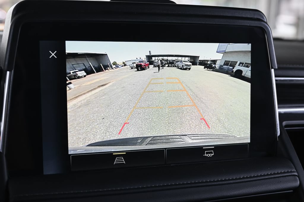 Used 2024 Chevrolet Suburban LT AWD/4WD image 35