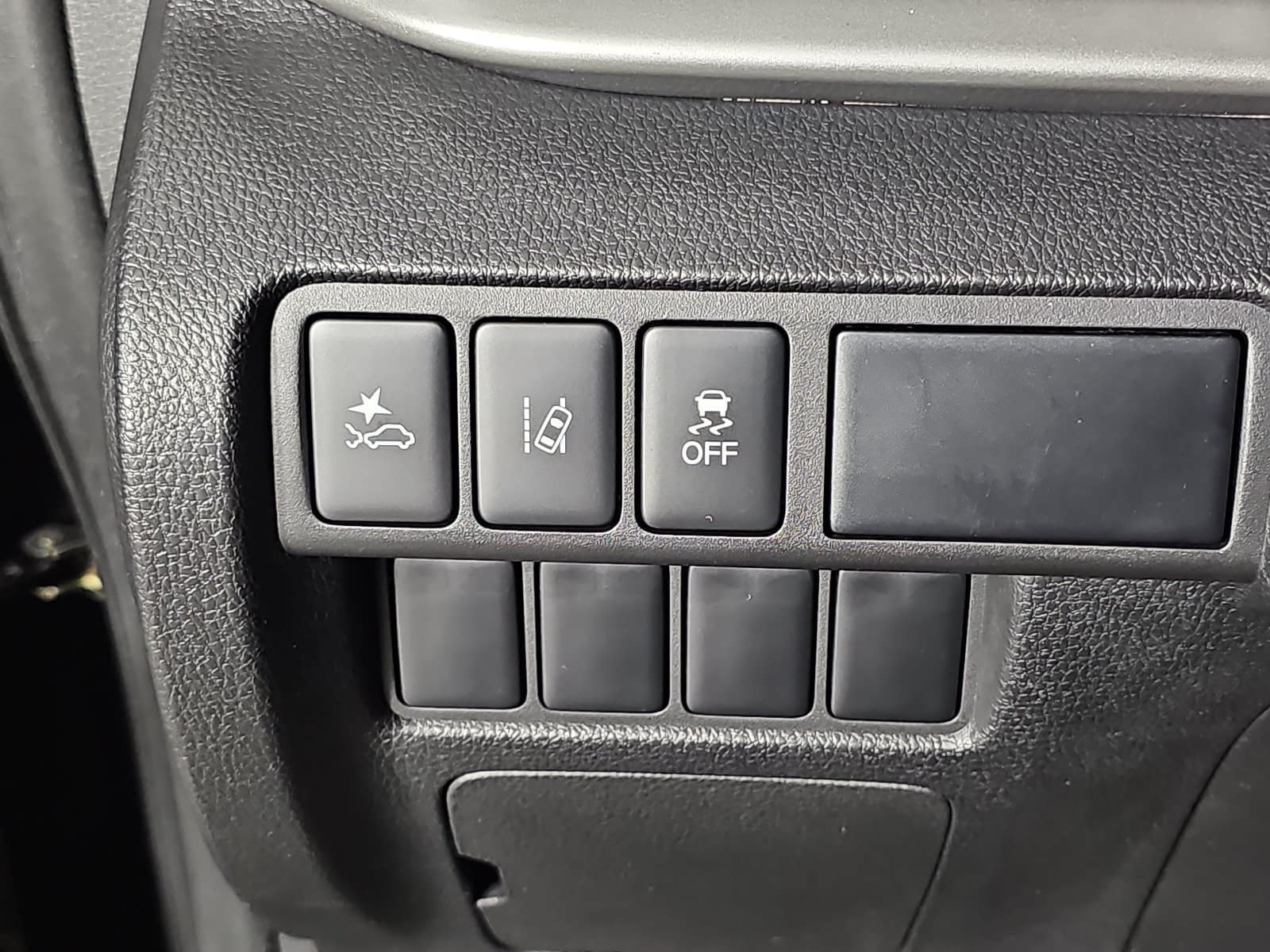 Used 2023 Mitsubishi Eclipse Cross LE AWD/4WD image 24