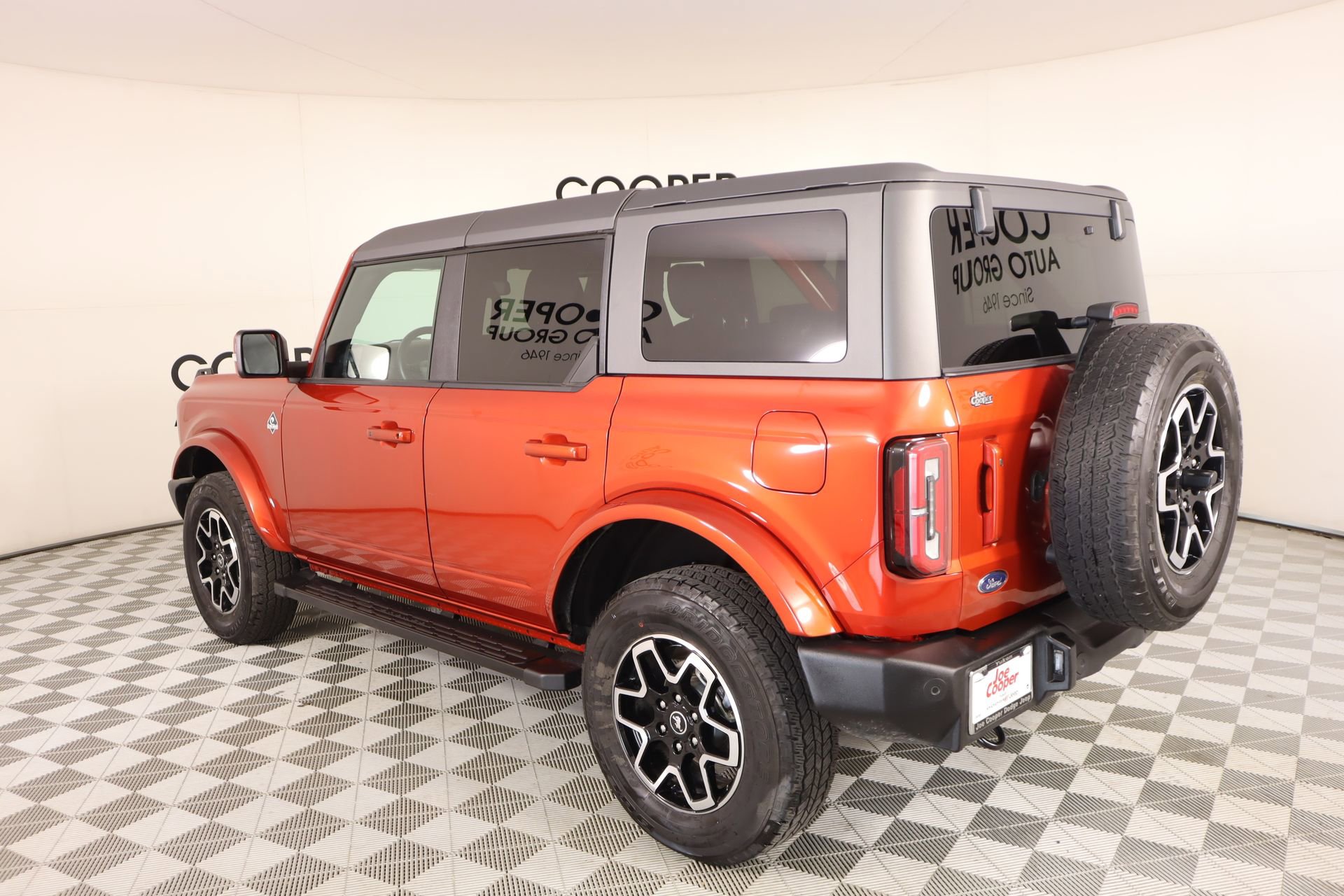 Used 2024 Ford Bronco Outer Banks image 23