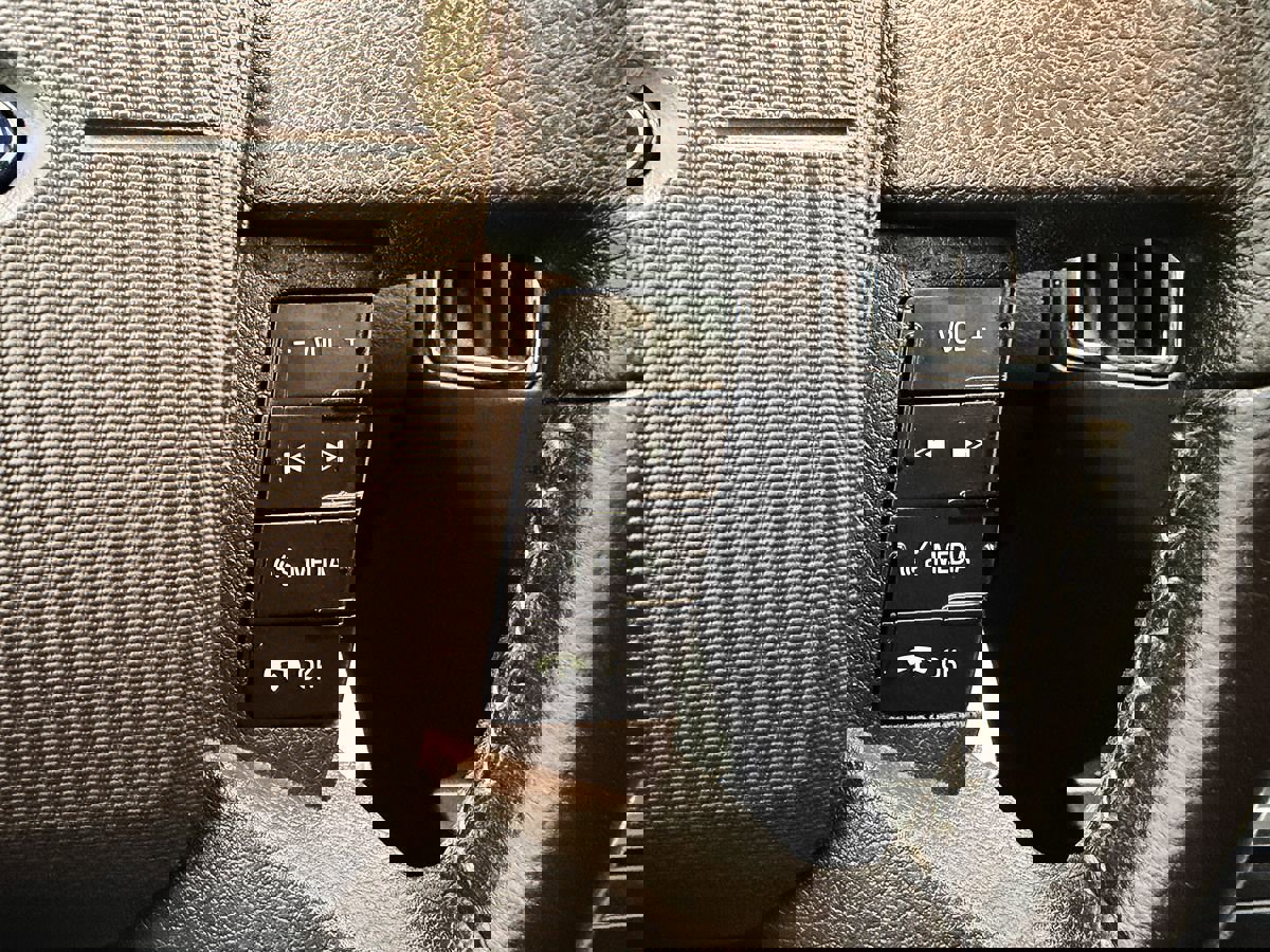 Used 2009 Ford Edge Limited image 11